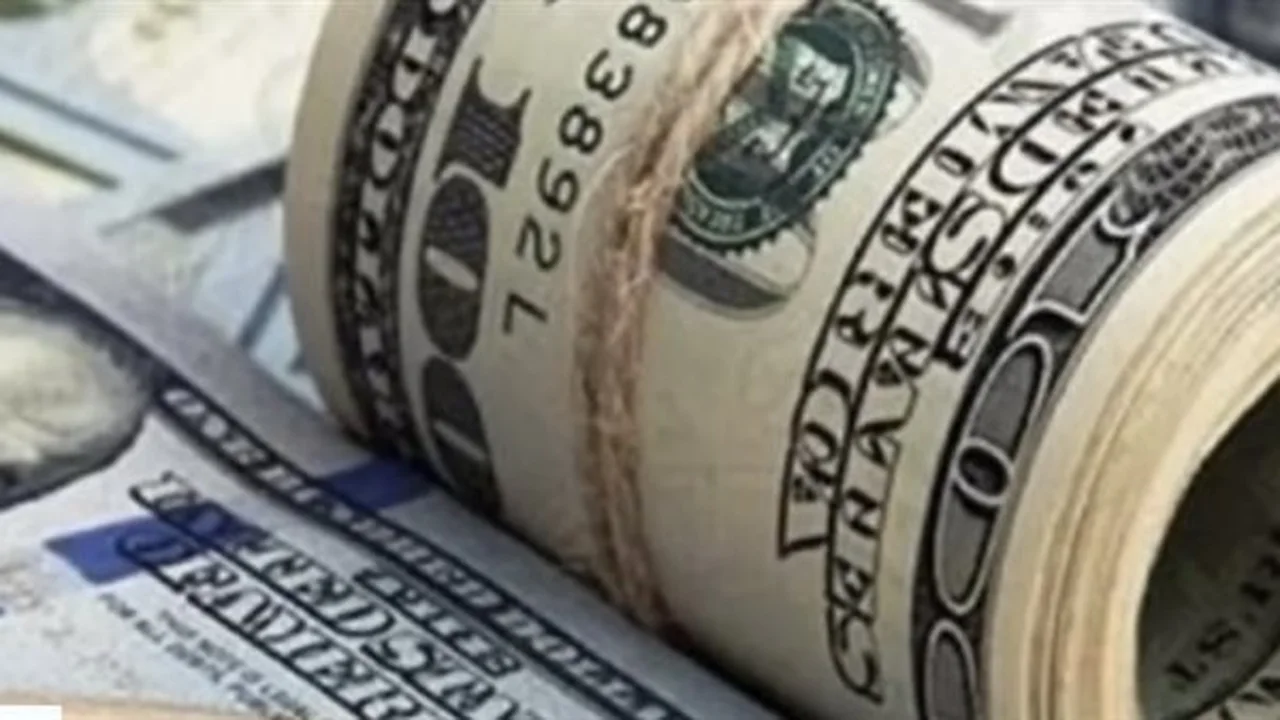 تحركات مفاجئة في سعر الدولار مقابل الجنيه خلال تعاملات يوم الخميس 26 فبراير